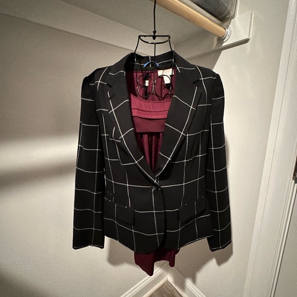 Black and white blazer - Picture 3 of 8